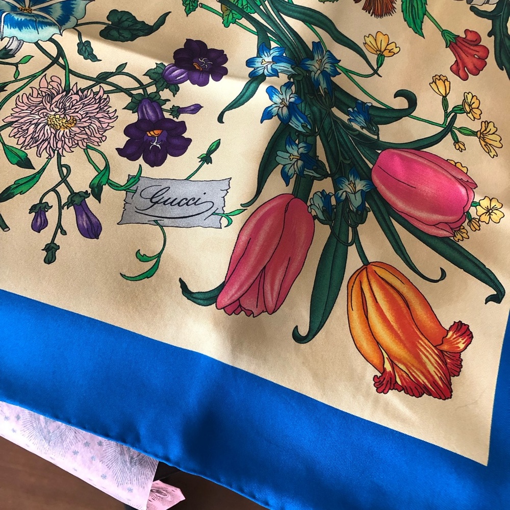 Gucci Garden floral scarf